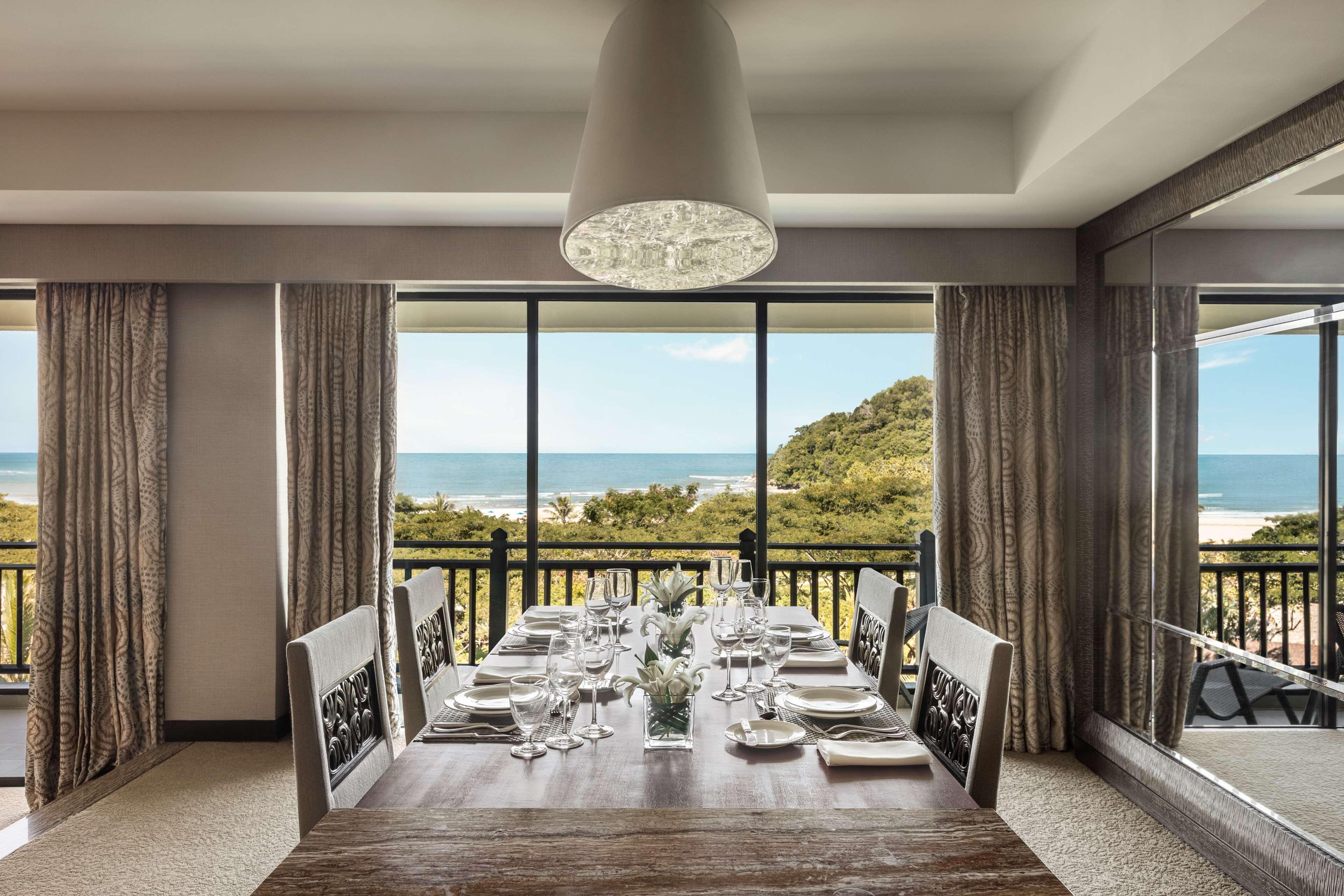 Shangri-La Rasa Ria, Kota Kinabalu Exterior photo Dining room