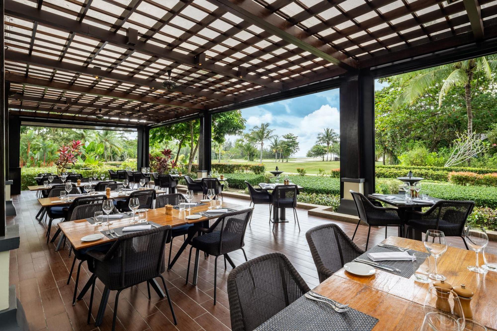 Shangri-La Rasa Ria, Kota Kinabalu Exterior photo The Pergola